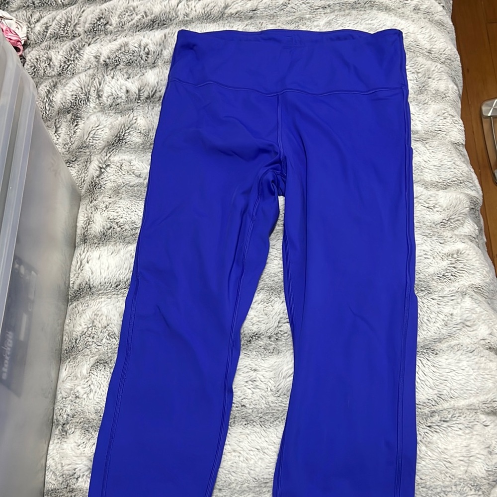 Athleta Ultimate Stash Pocket 7/8 tight Large